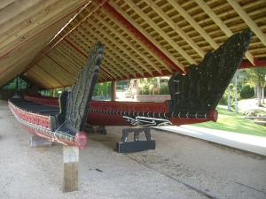 Waka Taua : Canoë de guerre